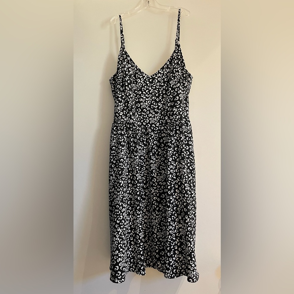 LOFT Black and White Midi Adjustable Strap Dress with Pockets